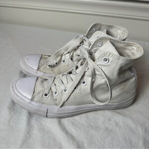 Stylish White Canvas High-Top Sneakers
